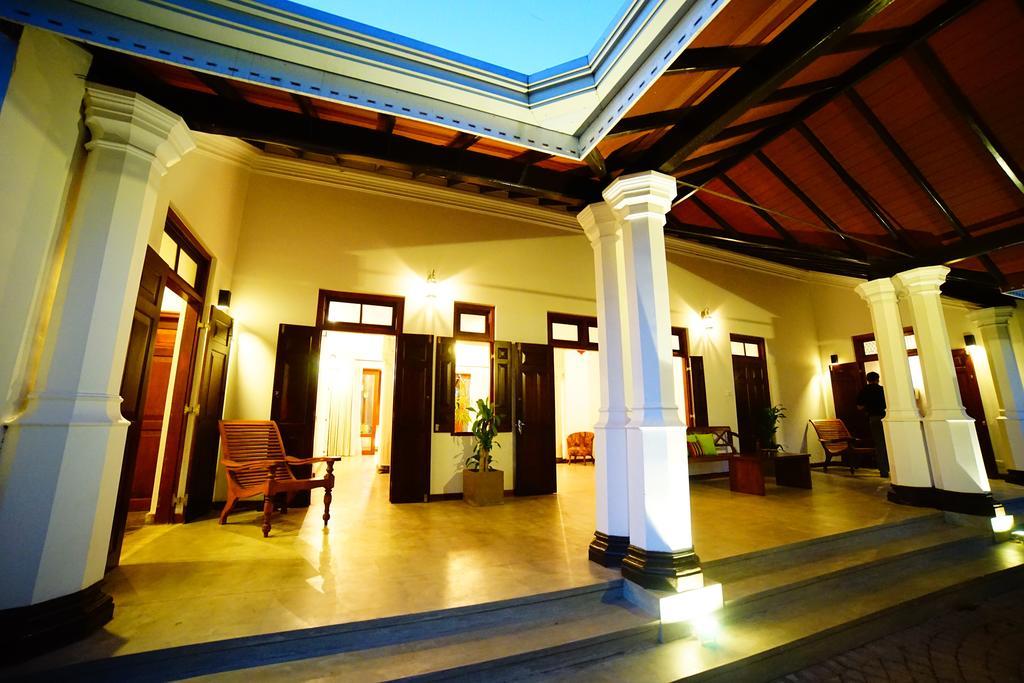 Lespri Grand Hotell Negombo Eksteriør bilde