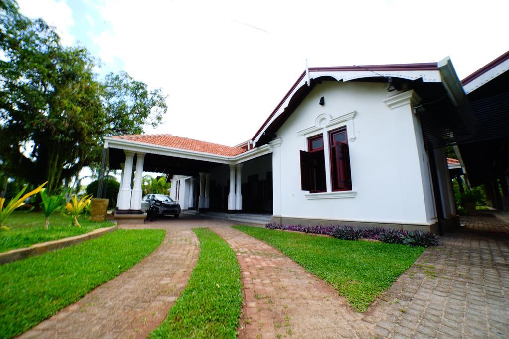 Lespri Grand Hotell Negombo Eksteriør bilde