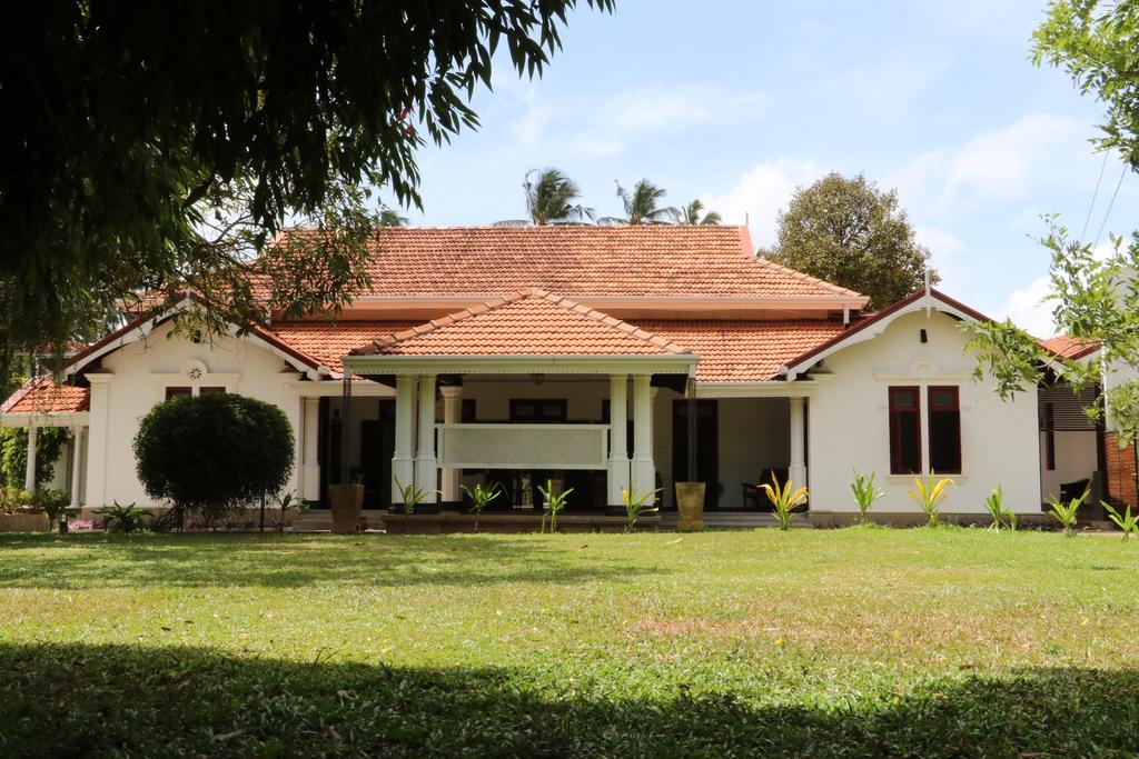 Lespri Grand Hotell Negombo Eksteriør bilde