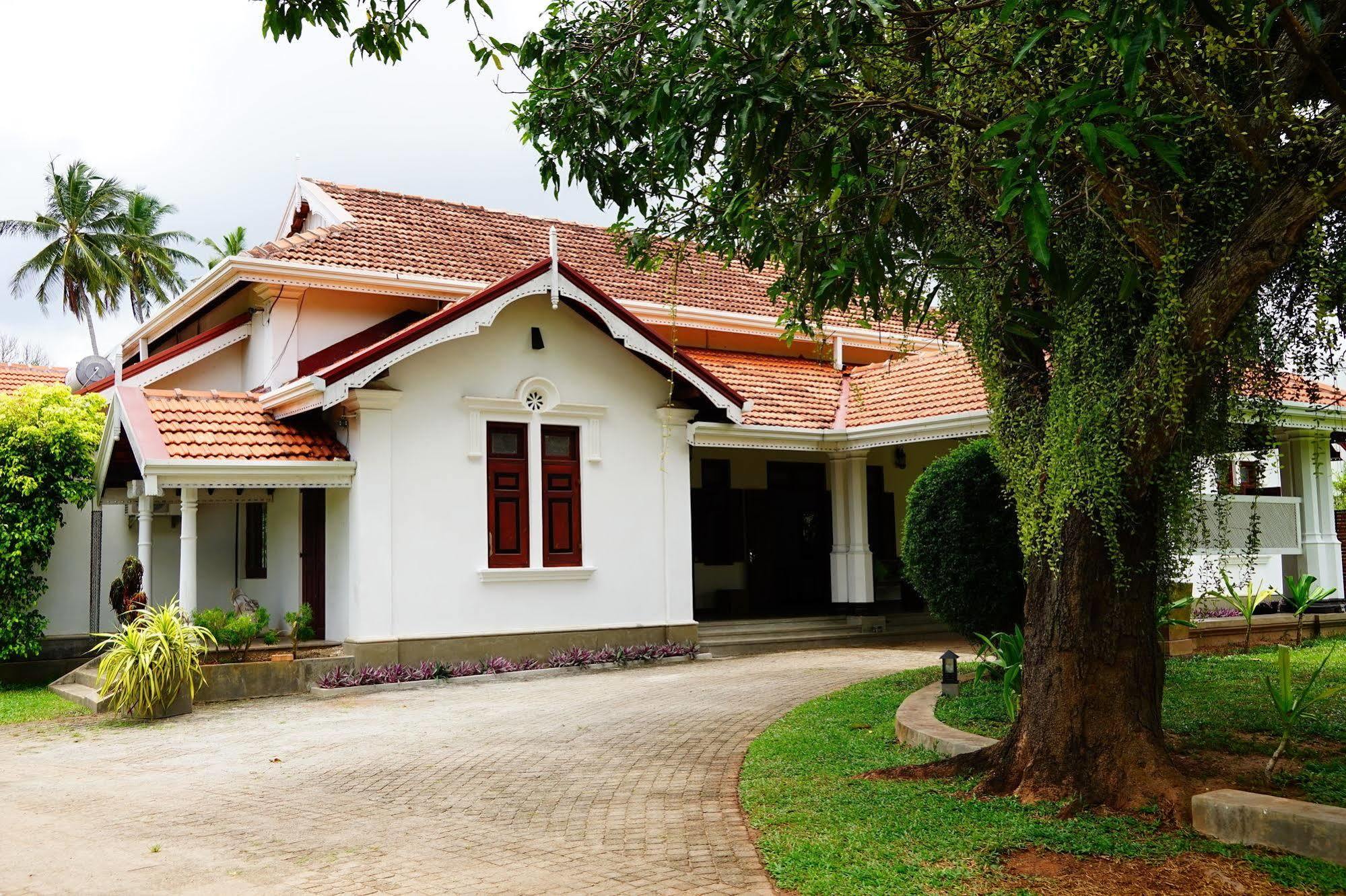 Lespri Grand Hotell Negombo Eksteriør bilde